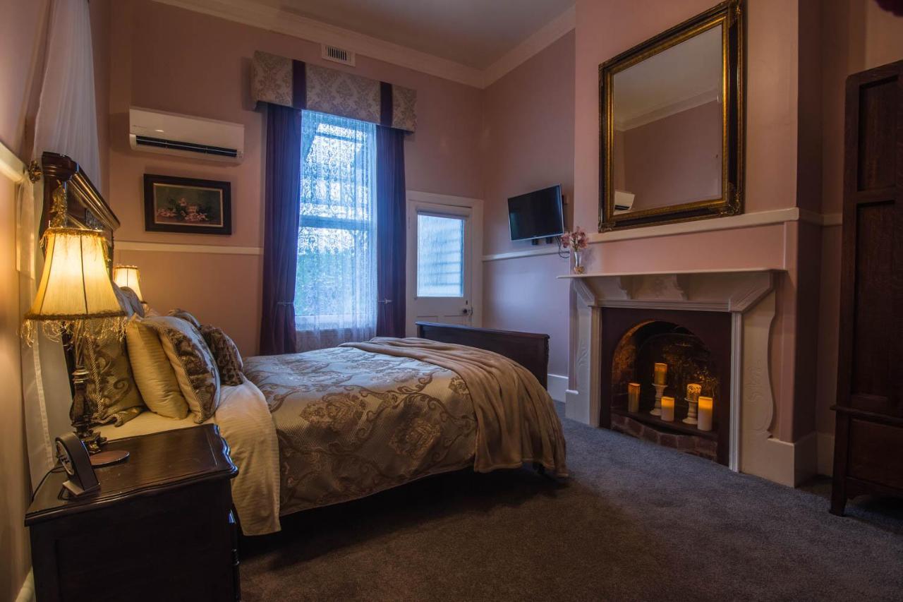 Cobden Heytesbury House Bed & Breakfast エクステリア 写真