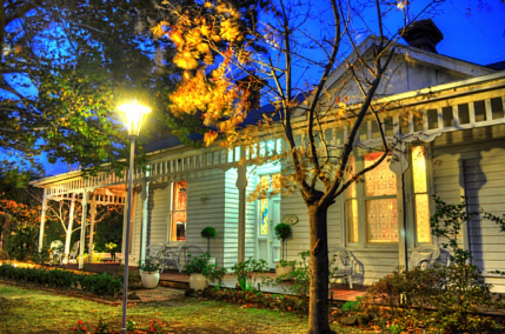 Cobden Heytesbury House Bed & Breakfast エクステリア 写真