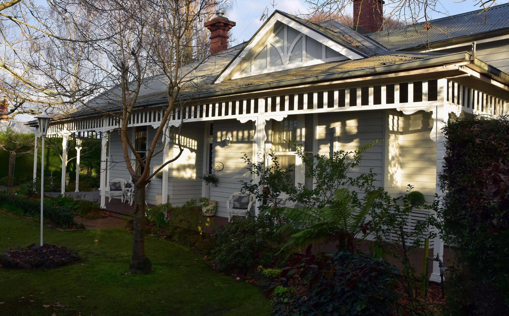 Cobden Heytesbury House Bed & Breakfast エクステリア 写真