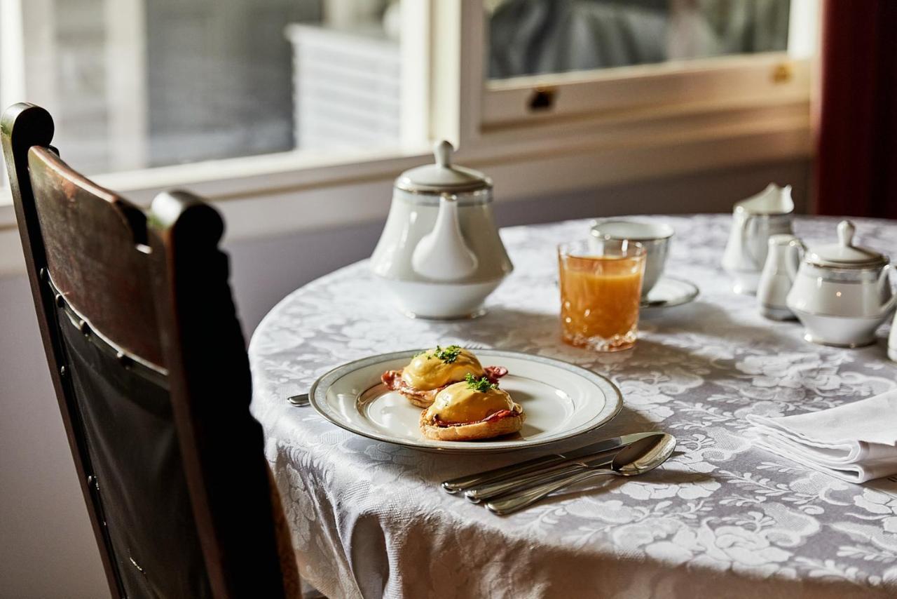Cobden Heytesbury House Bed & Breakfast エクステリア 写真
